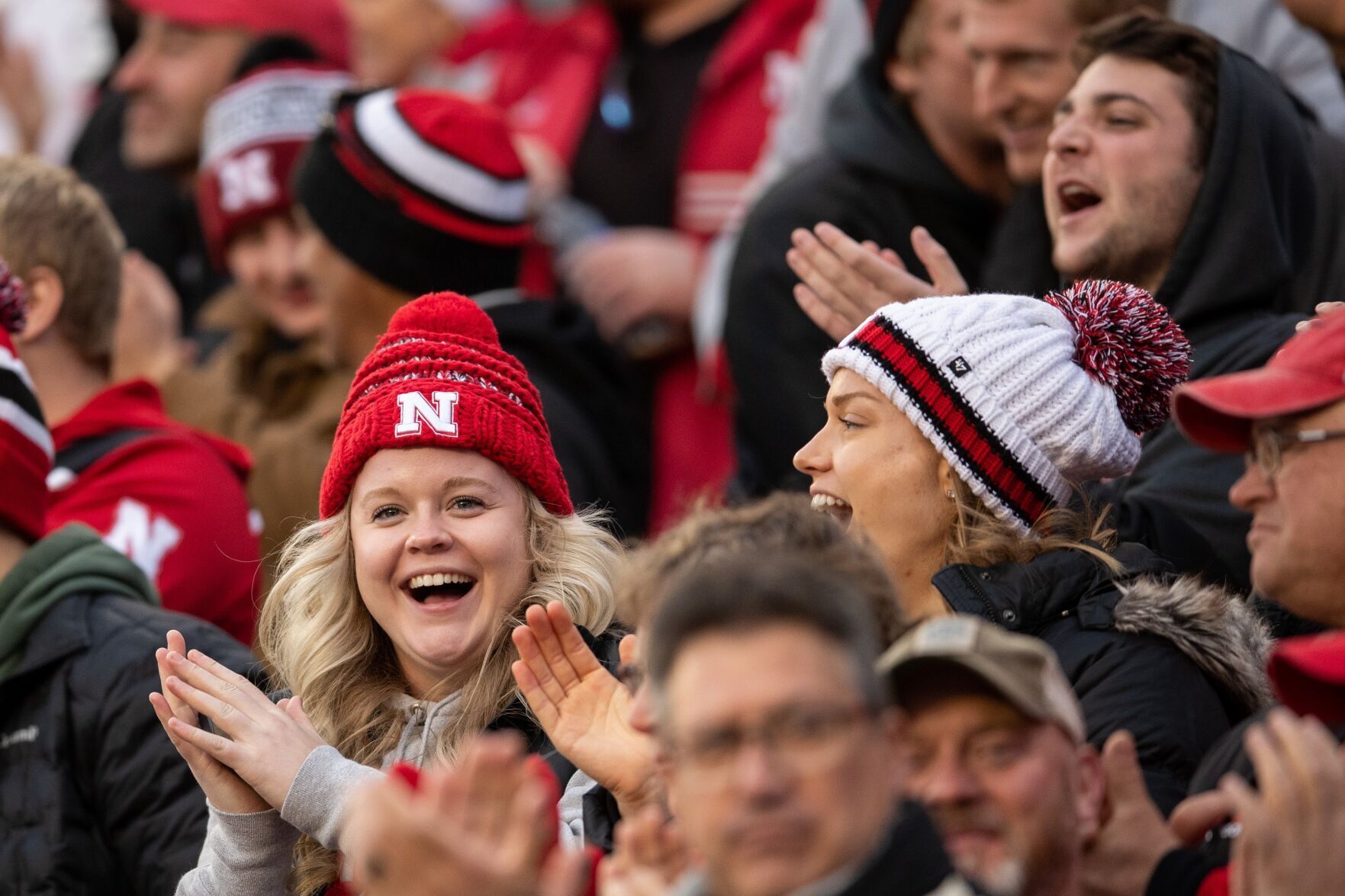 112122-owh-spo-nebraskawisconsin-ar44